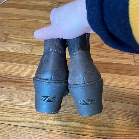 Keen wedge, newbuck booties 8.5 - Picture 4 of 9